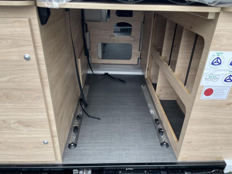 Dethleffs Globetrail Classic 590 DK Ford