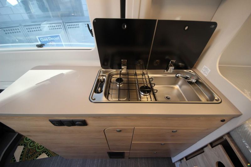 Dethleffs Globetrail 590 DK Classic Ford