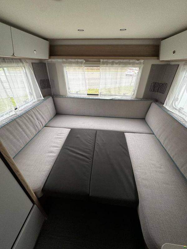 Dethleffs Aero 460 KR up