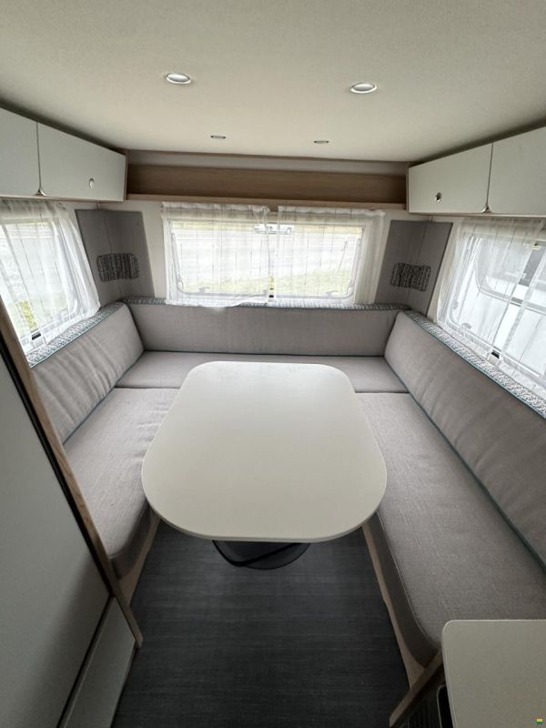 Dethleffs Aero 460 KR up