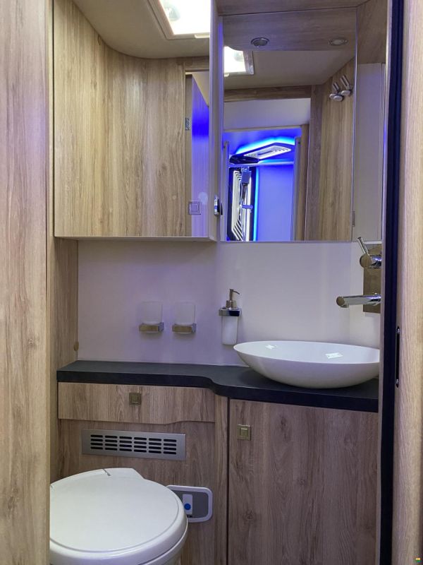 Eura Mobil Integra Line IL 720 EB