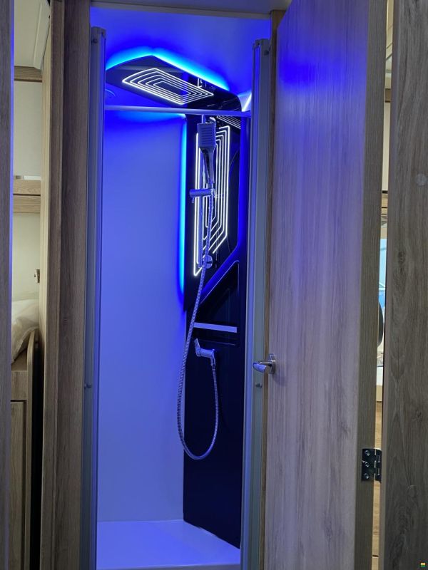 Eura Mobil Integra Line IL 720 EB