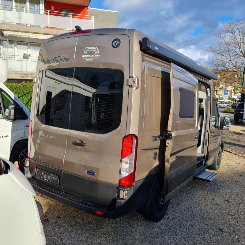 Font Vendôme Forty Van Duo 4x4