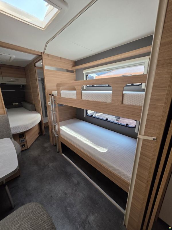 Dethleffs Camper 730 FKR