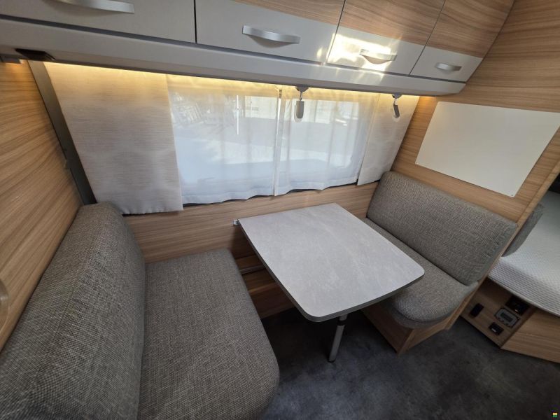 Dethleffs Camper 730 FKR