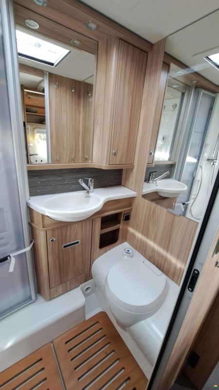 Hymer EXIS-I 588