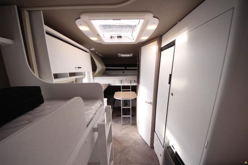 Dethleffs c´go up 525 KR