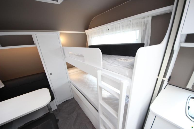 Dethleffs c´go up 525 KR