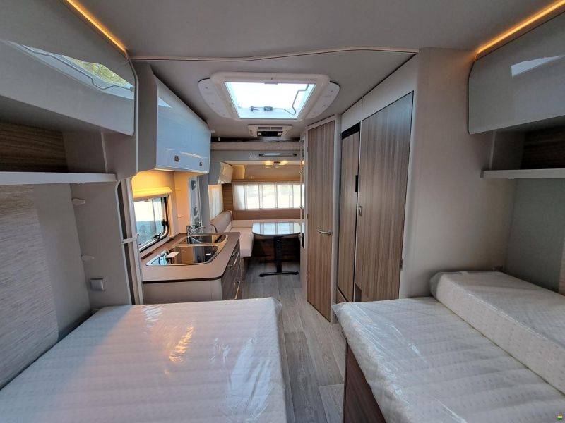 Bürstner Averso Plus 520 TL