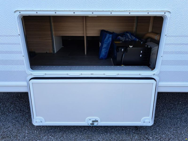 Bürstner Averso Plus 520 TL