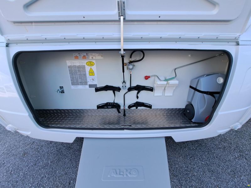 Bürstner Averso Plus 520 TL