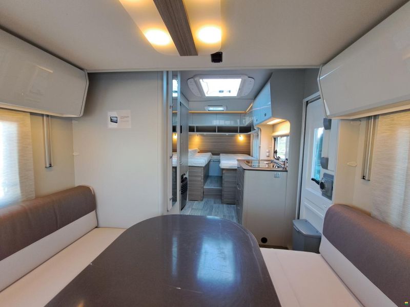 Bürstner Averso Plus 520 TL