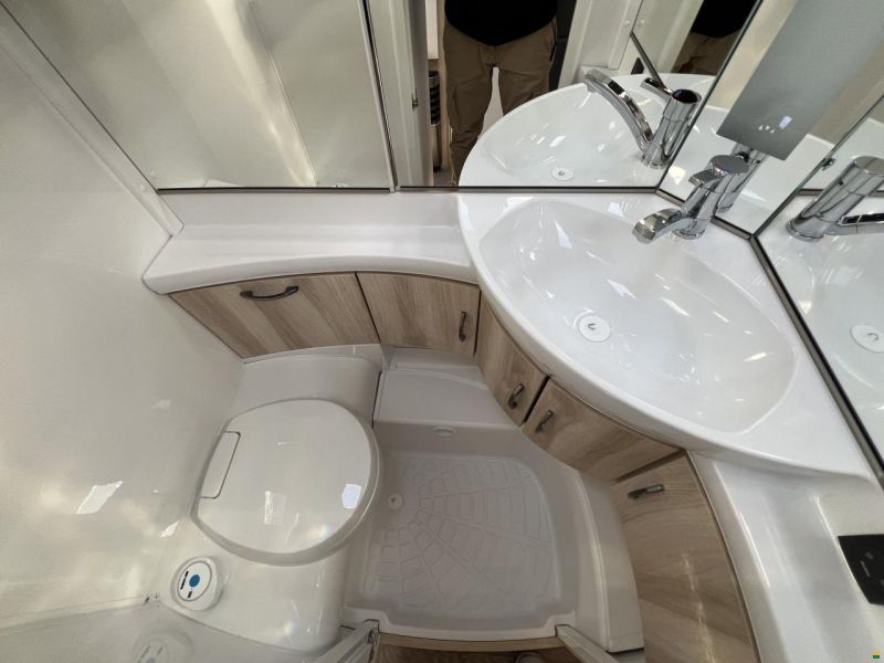 Hobby 515 UHK De Luxe (O15)