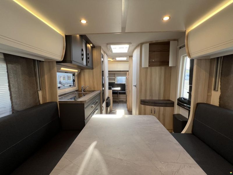 Hobby 515 UHK De Luxe (O15)