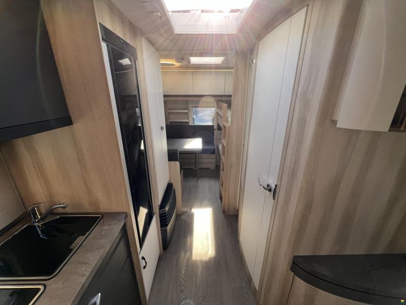 Hobby 515 UHK De Luxe (O15)