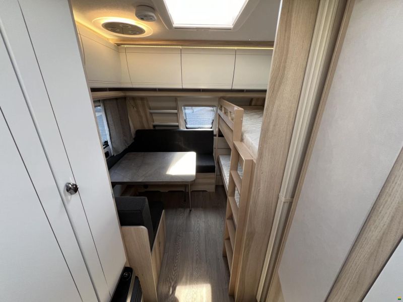 Hobby 515 UHK De Luxe (O15)