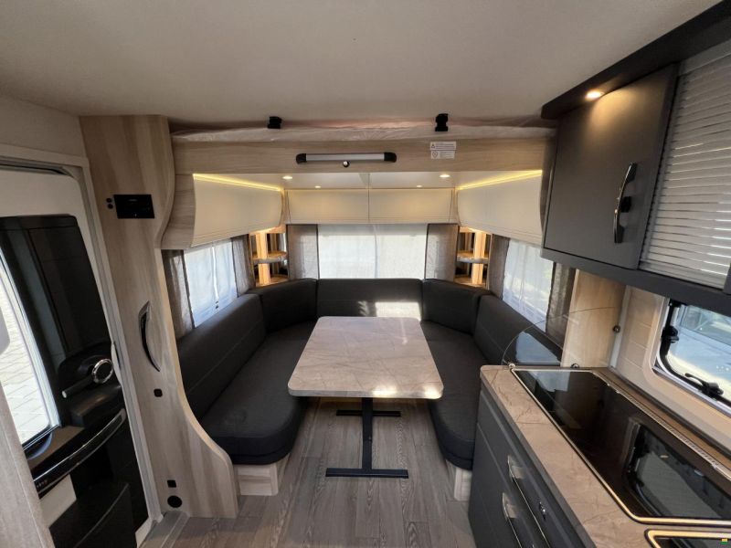 Hobby 515 UHK De Luxe (O15)