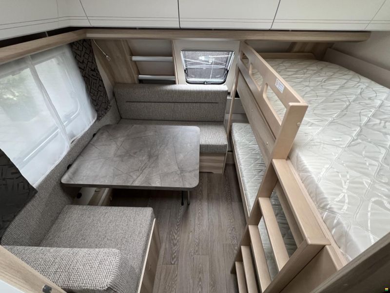 Hobby 515 UHK De Luxe (O16)