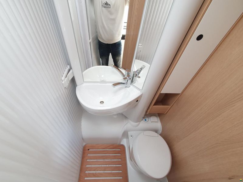 Sunlight V66 Adventure Edition mit Einzelbett