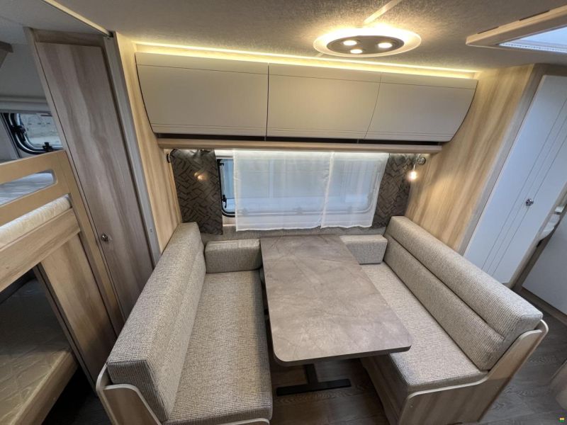 Hobby 540 KMFe De Luxe (P02)