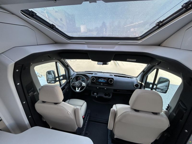 Adria Coral Supreme MB 650 SL