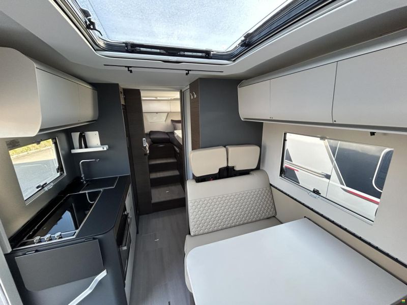 Adria Coral Supreme MB 650 SL