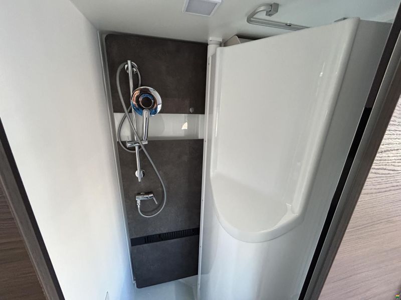 Adria Coral Supreme MB 650 SL