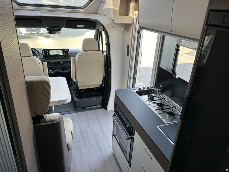 Adria Coral Supreme MB 650 SL