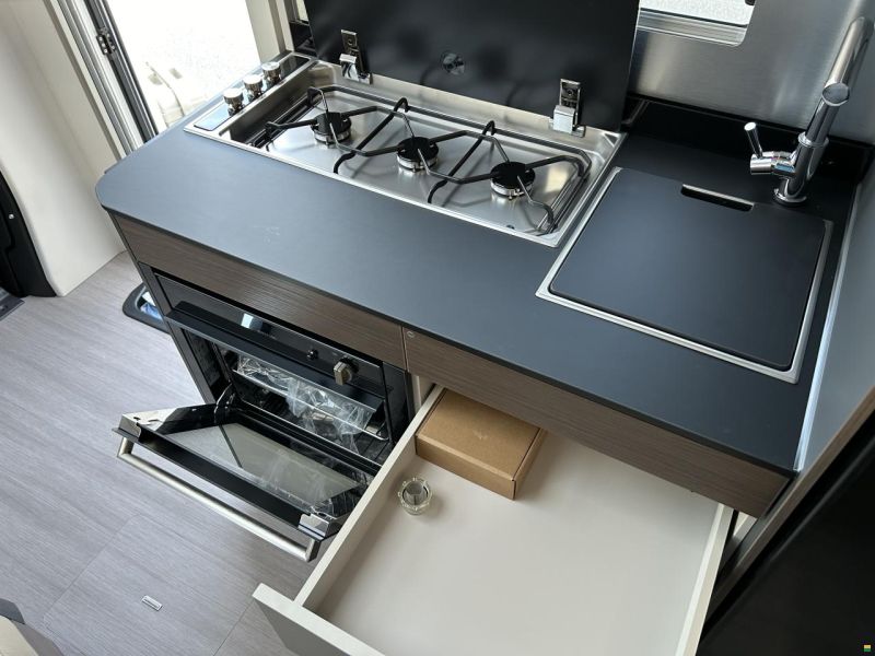 Adria Coral Supreme MB 650 SL