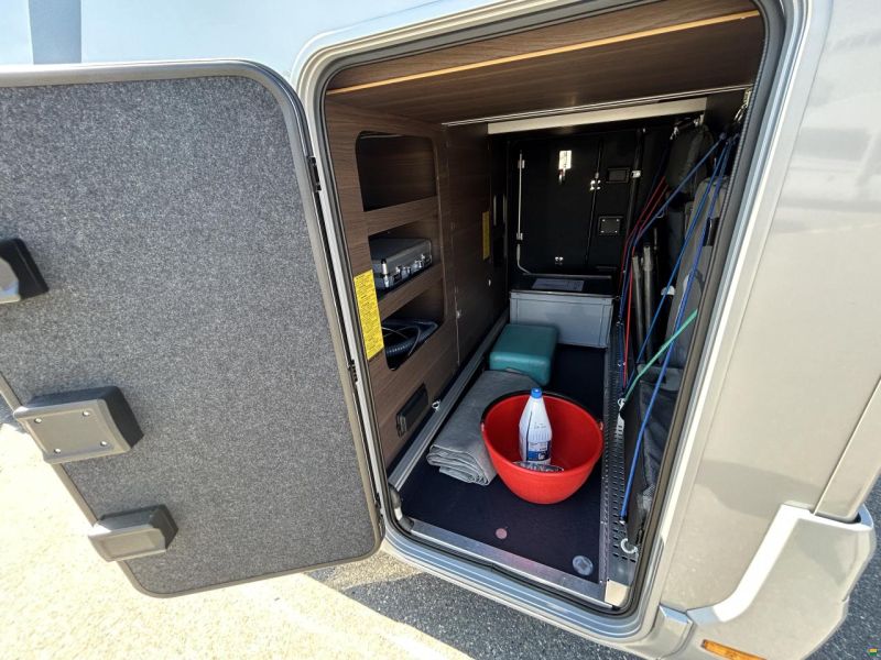 Adria Coral Supreme MB 650 SL