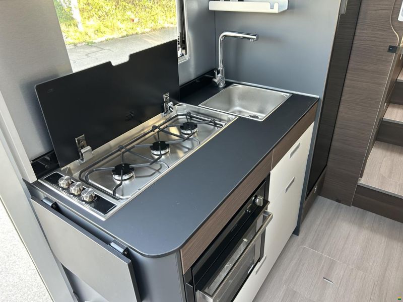 Adria Coral Supreme MB 650 SL