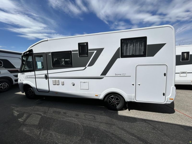 Adria Sonic Plus I600 SL