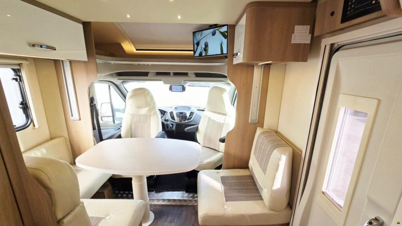 Roller Team AUTO ROLLER KRONOS 264 TL 2,0 TDCI FORD