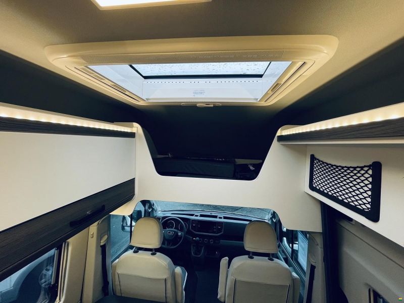 Van Tourer MAN 600 D