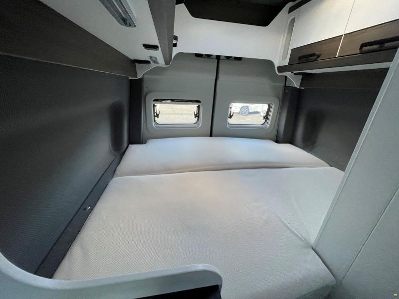 Van Tourer MAN 600 D