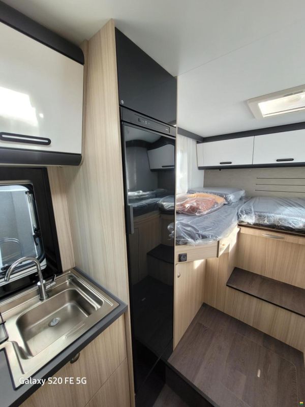 Adria Sun Living S70SL