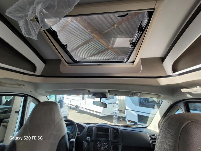 Adria Sun Living S70SL