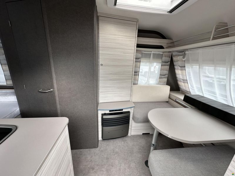 Dethleffs c-joy 460 LE