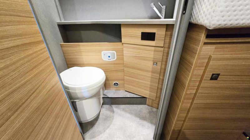 Dethleffs JUST 7052 EB 2,2 HDI D CITROEN JUMPER