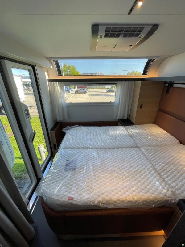 Adria Astella 704 HP