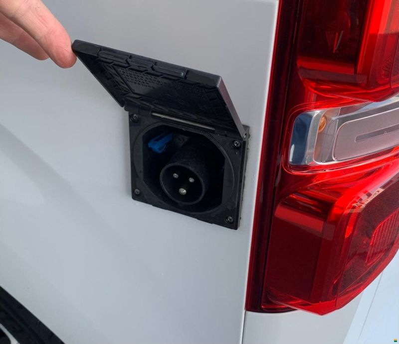 Pössl Campster 180PS EAT8