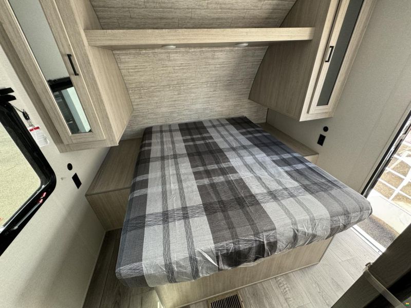 CATALINA Summit 271 DBS