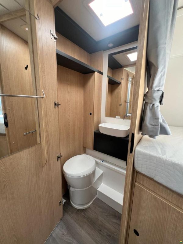 Sunlight Adventure T Ford 680