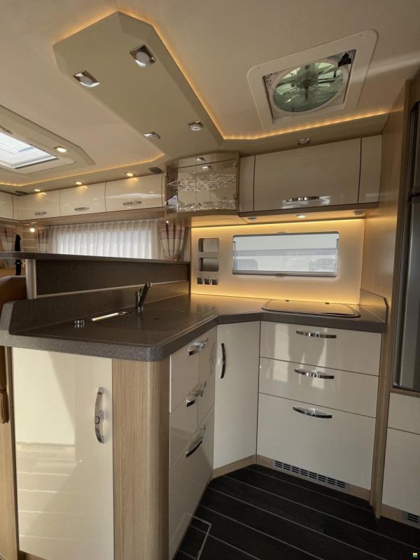 Phoenix Maxi Alkoven 7900 QRSL