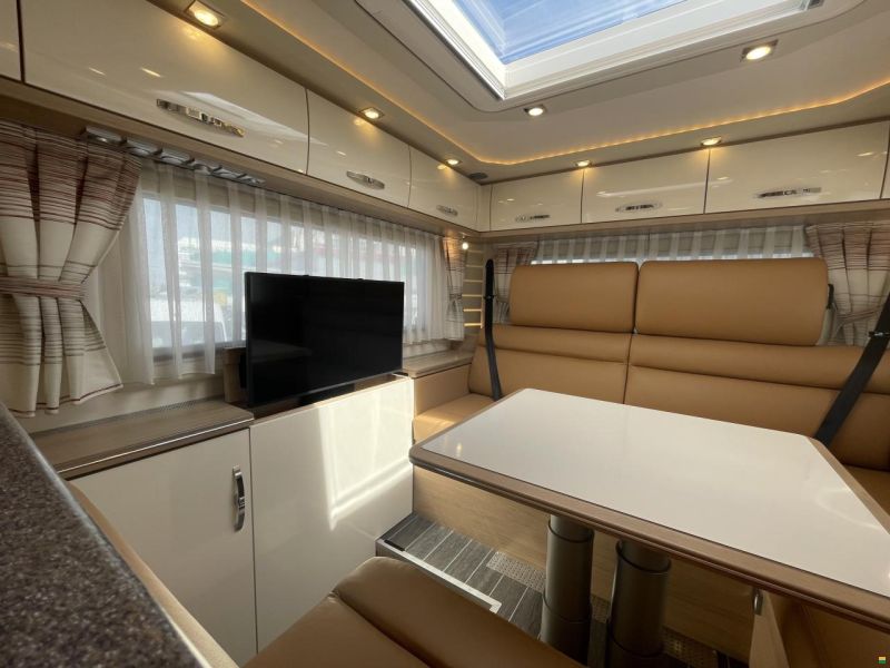 Phoenix Maxi Alkoven 7900 QRSL