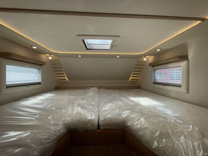 Phoenix Maxi Alkoven 7900 QRSL