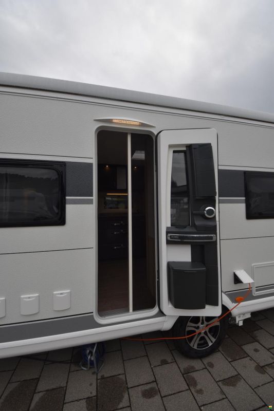 Hobby 460 UFe De Luxe (O04)