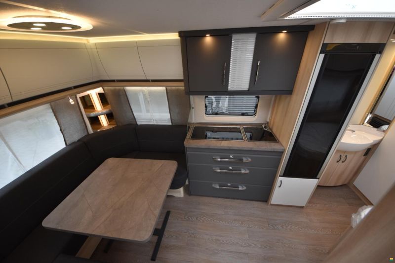 Hobby 460 UFe De Luxe (O04)