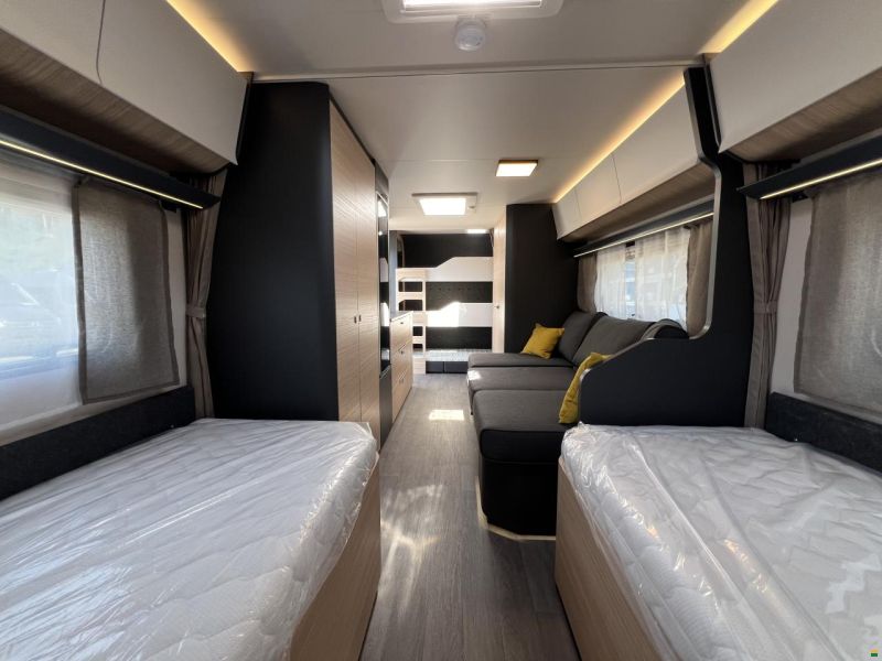 Hobby 595 KML MAXIA (Q02)