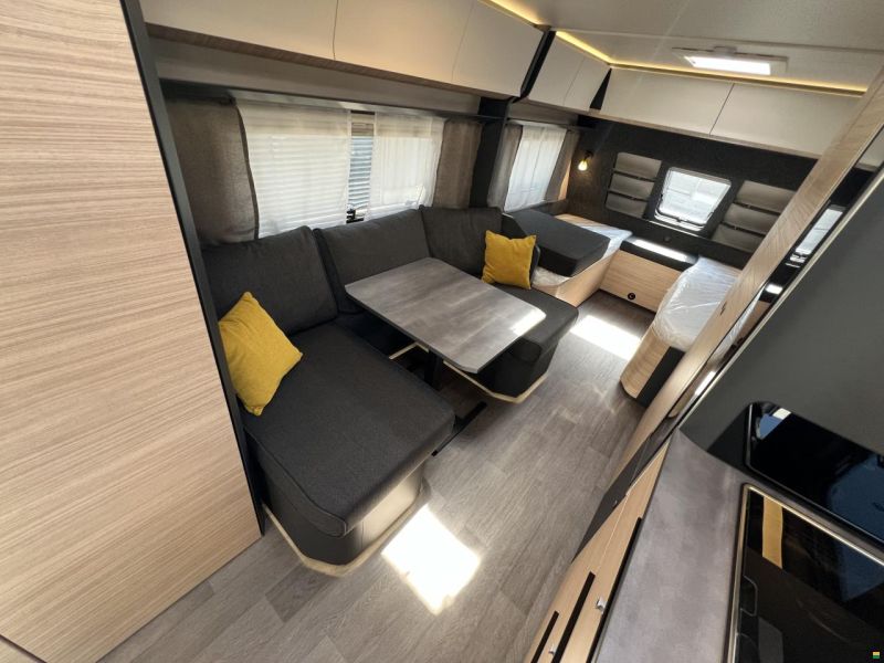 Hobby 595 KML MAXIA (Q02)